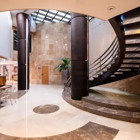 Sana Reno Hotel 3*
